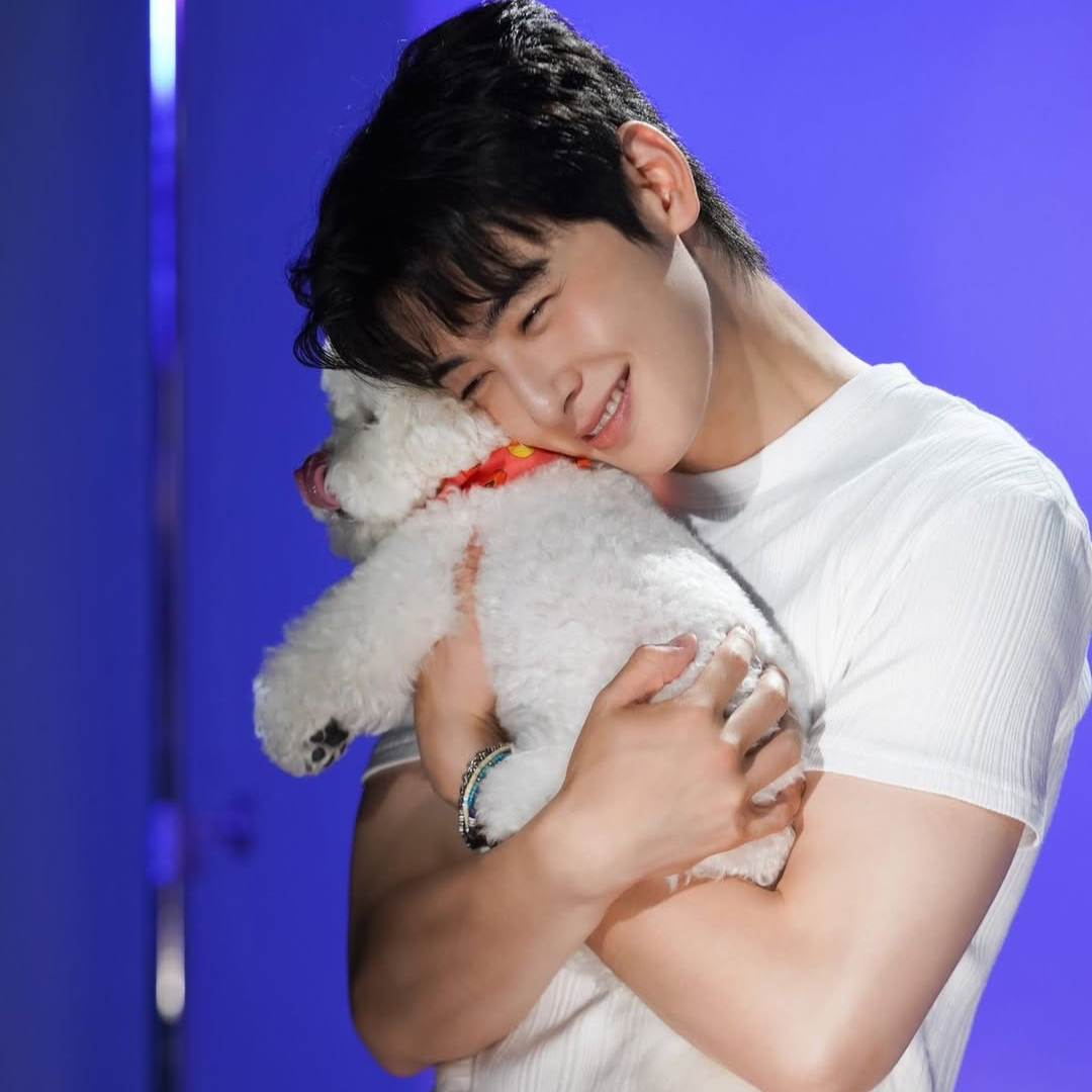 A moment captured by Eunwoo (ASTRO)'s fan