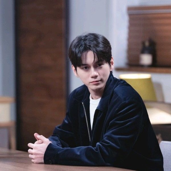 옹성우의 비하인드 컷