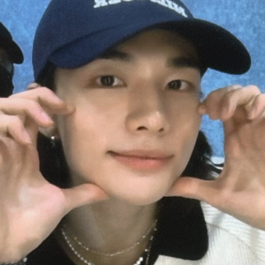 Behind-the-scenes cut of Hyunjin (Stray Kids)