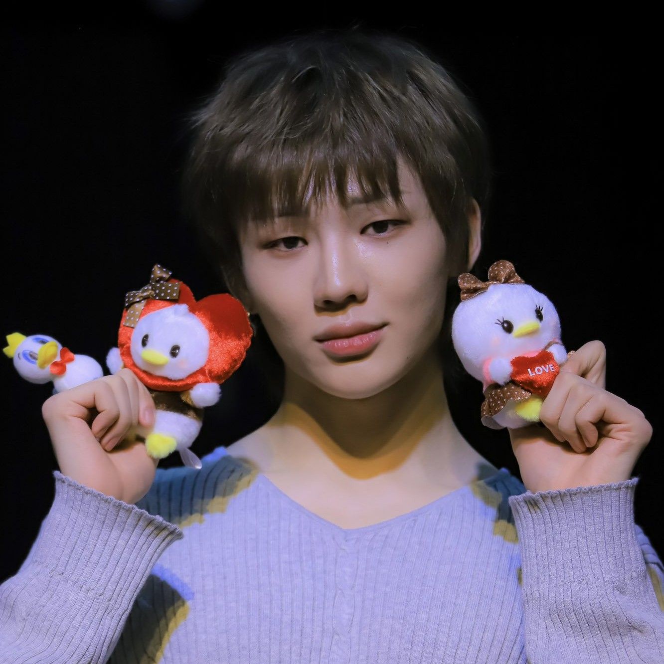 Behind-the-scenes cut of Junhyeok (TNX)