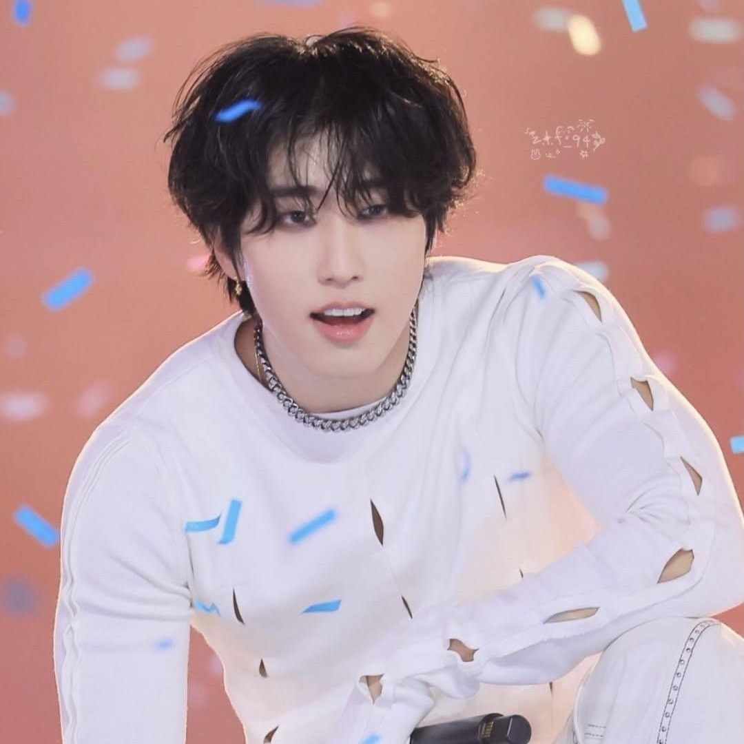 Behind-the-scenes cut of HAN (Stray Kids)