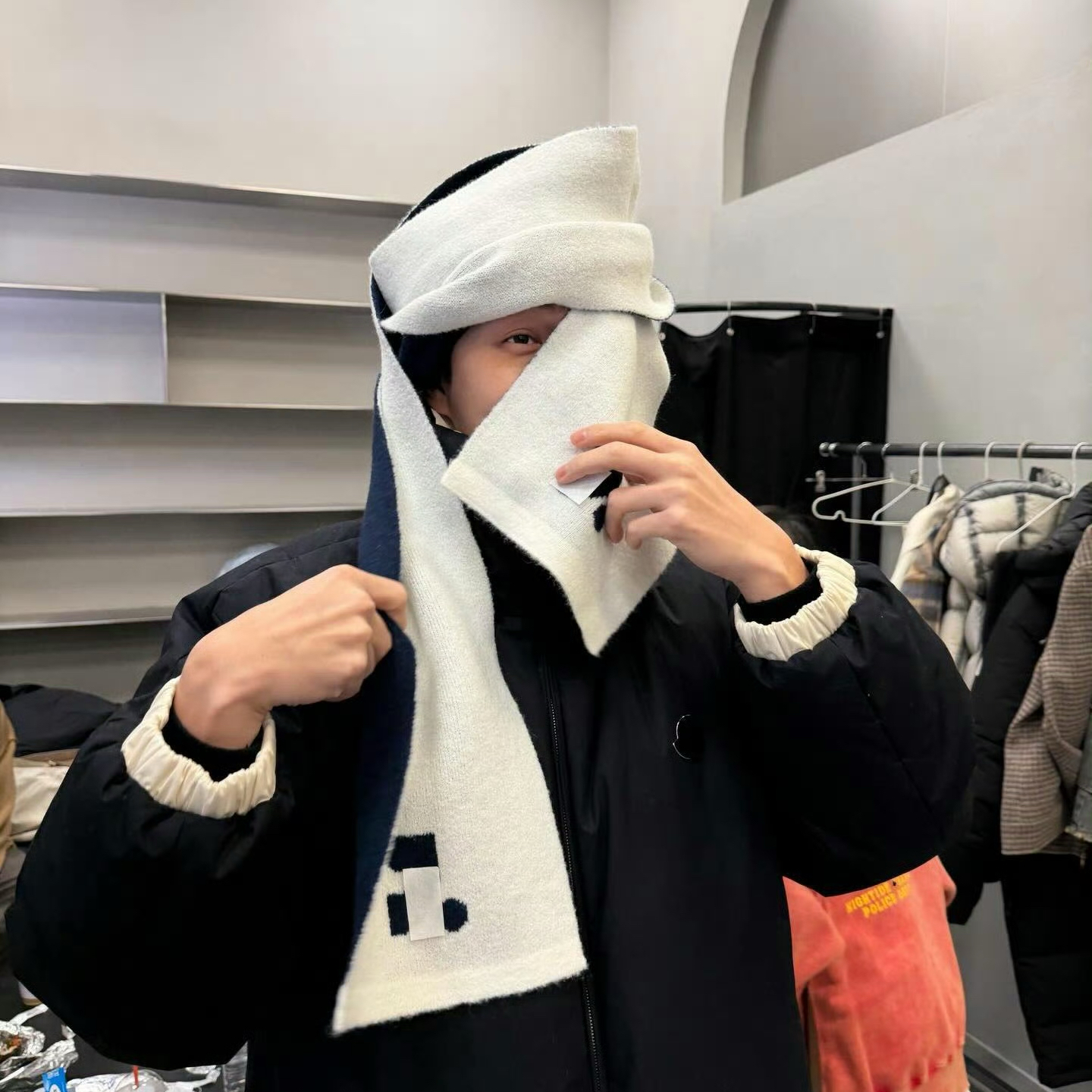 A moment captured by Sehun (EXO)'s fan