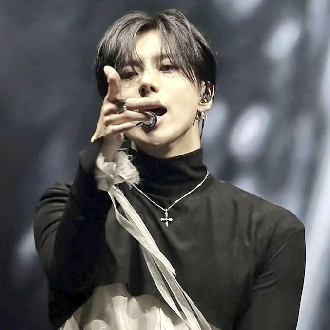 Behind-the-scenes cut of Taemin (SHINee)