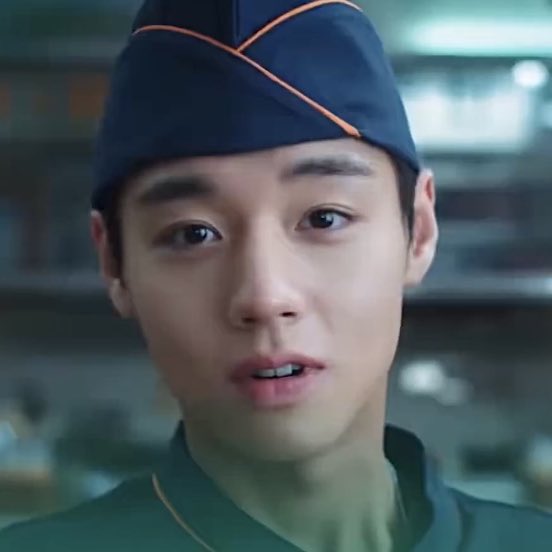 Behind-the-scenes cut of Park Jihoon