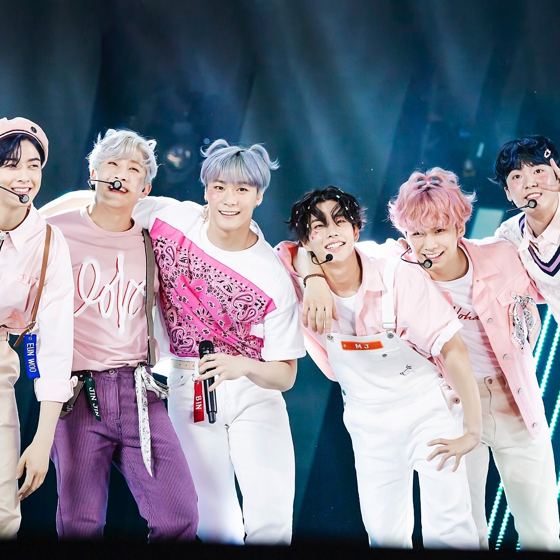 아스트로의 비하인드 컷