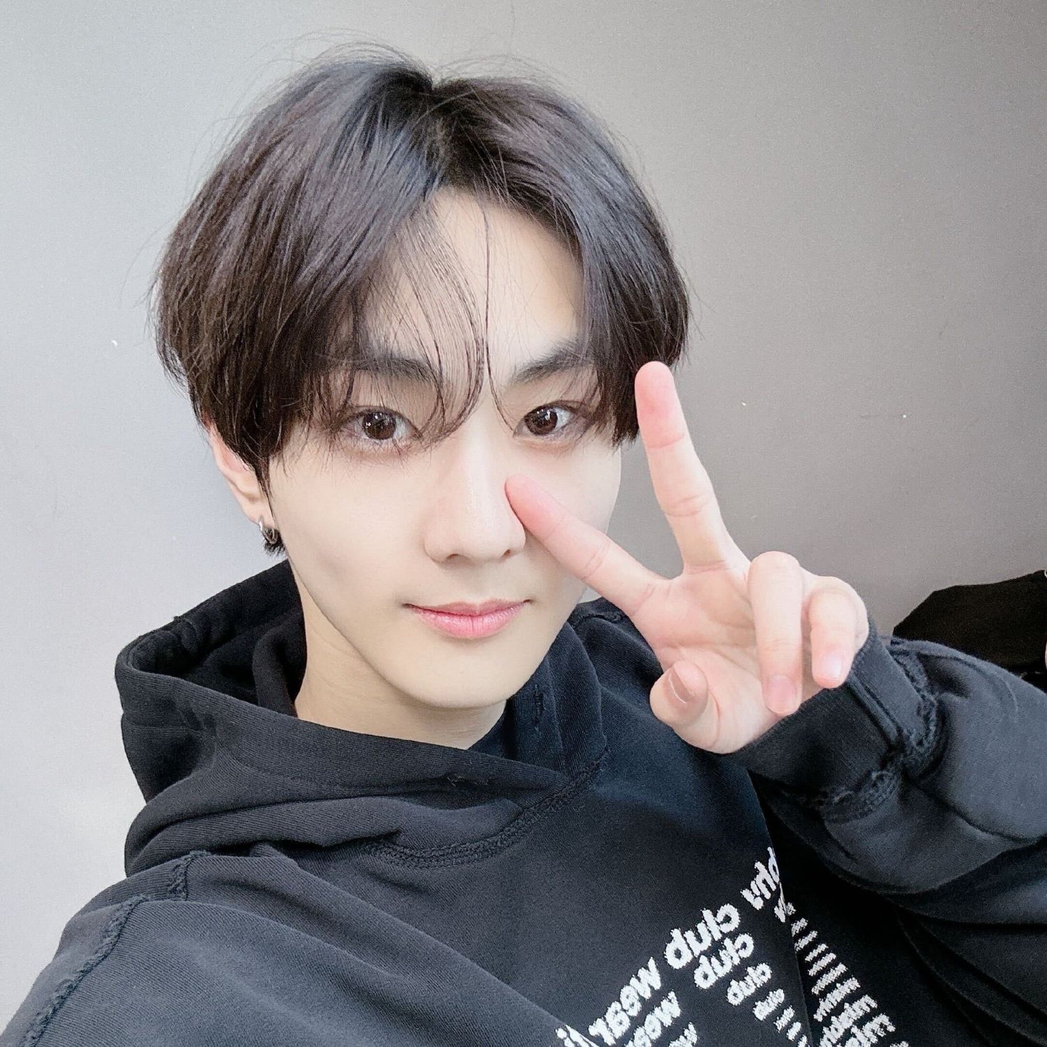 A moment captured by Jungwon (ENHYPEN)'s fan