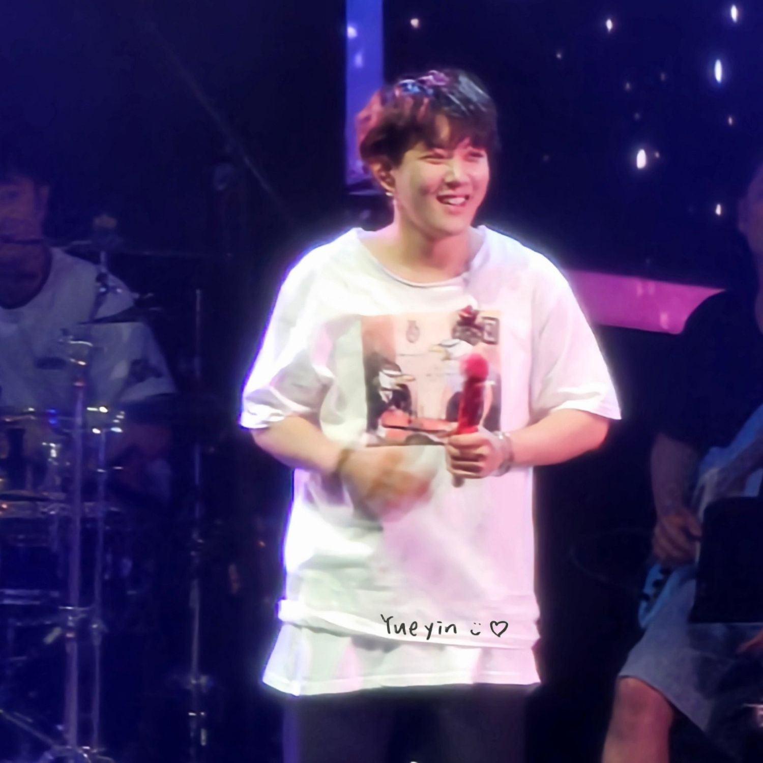 Behind-the-scenes cut of DK (iKON)