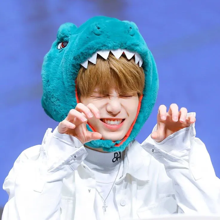 Latest photo of Gyehyeon (VERIVERY)