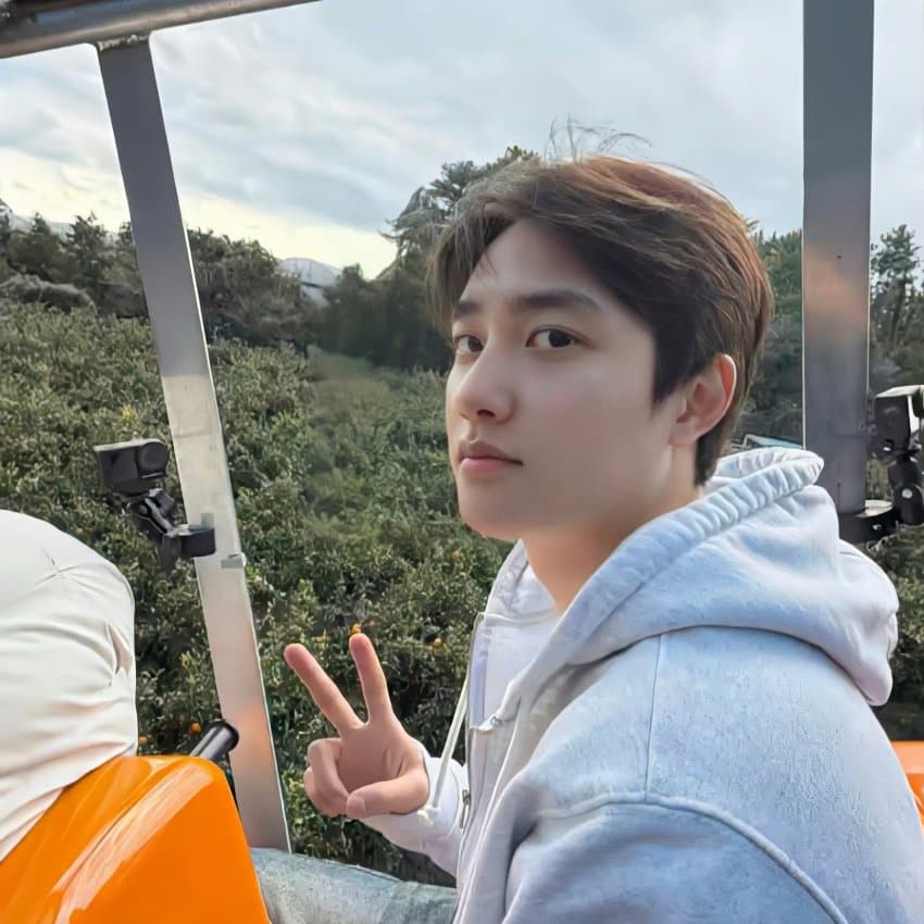 Momen yang diabadikan oleh penggemar D.O. (EXO)