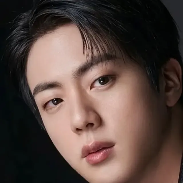 진 (방탄소년단) 최근 활동샷