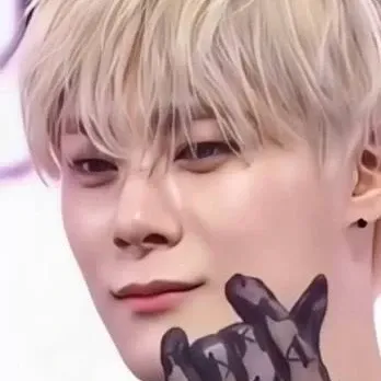 Latest photo of Moonbin (ASTRO)