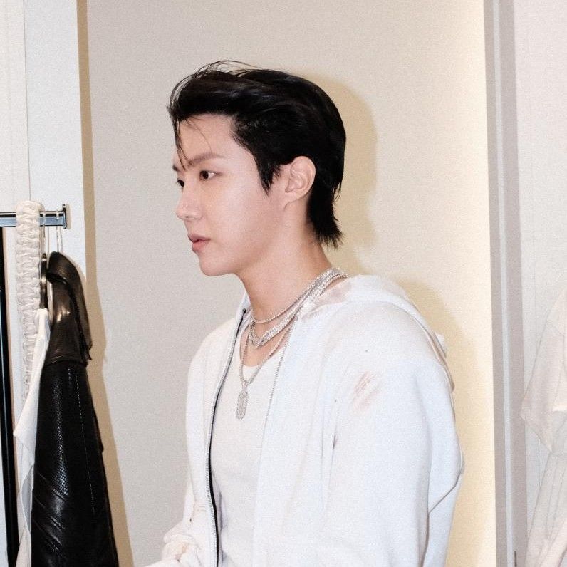 Potret di balik layar j-hope (BTS)