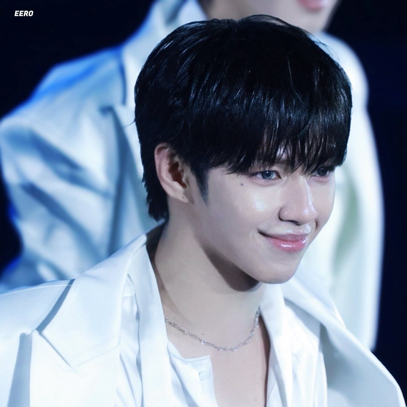 A moment captured by JL (AHOF)'s fan