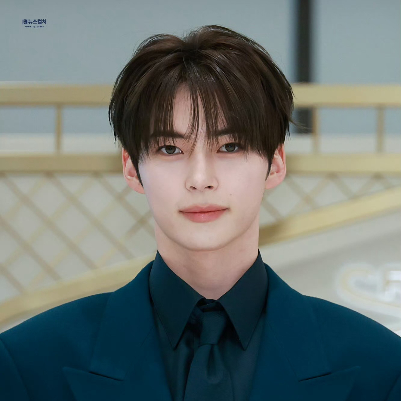 A moment captured by Sung Hanbin (ZEROBASEONE)'s fan