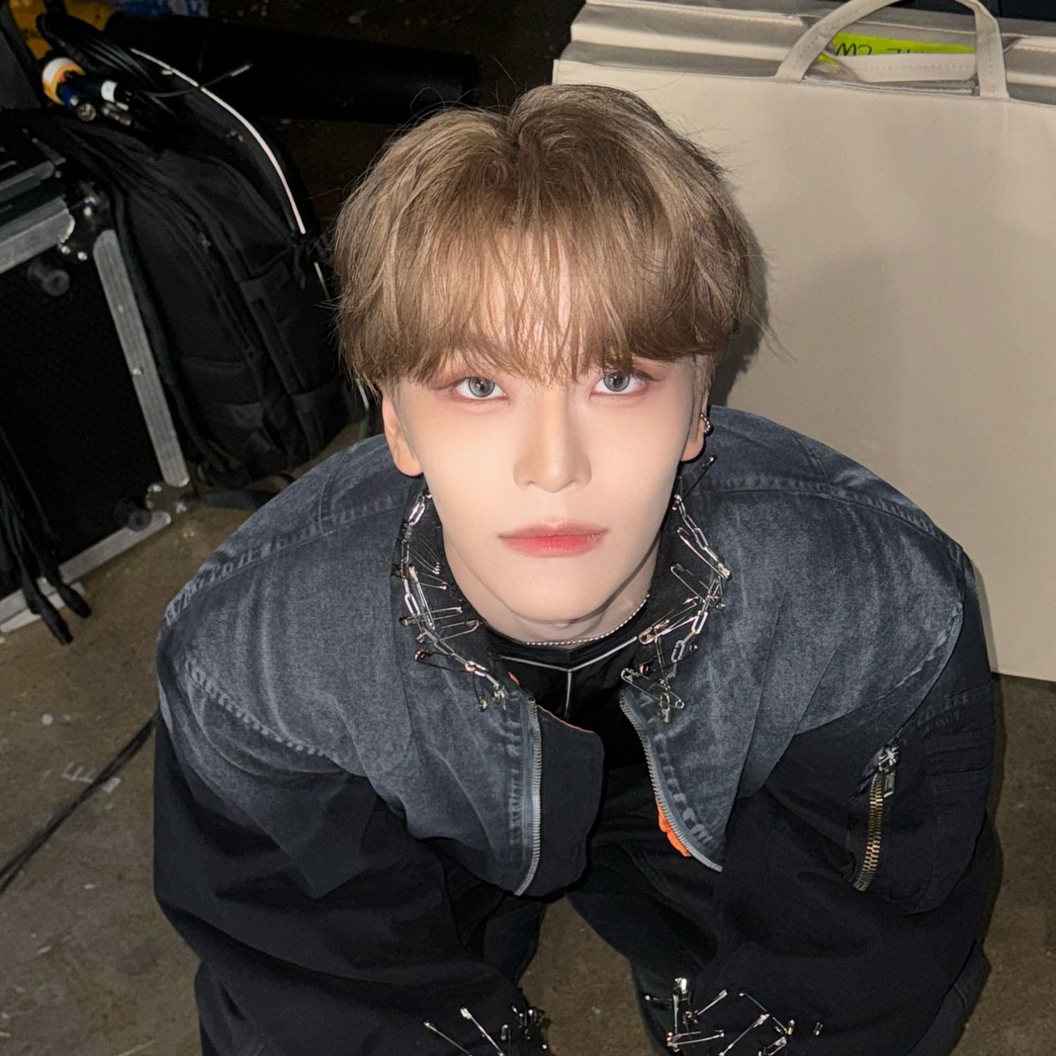 Behind-the-scenes cut of He Xinlong (ALPHA DRIVE ONE)