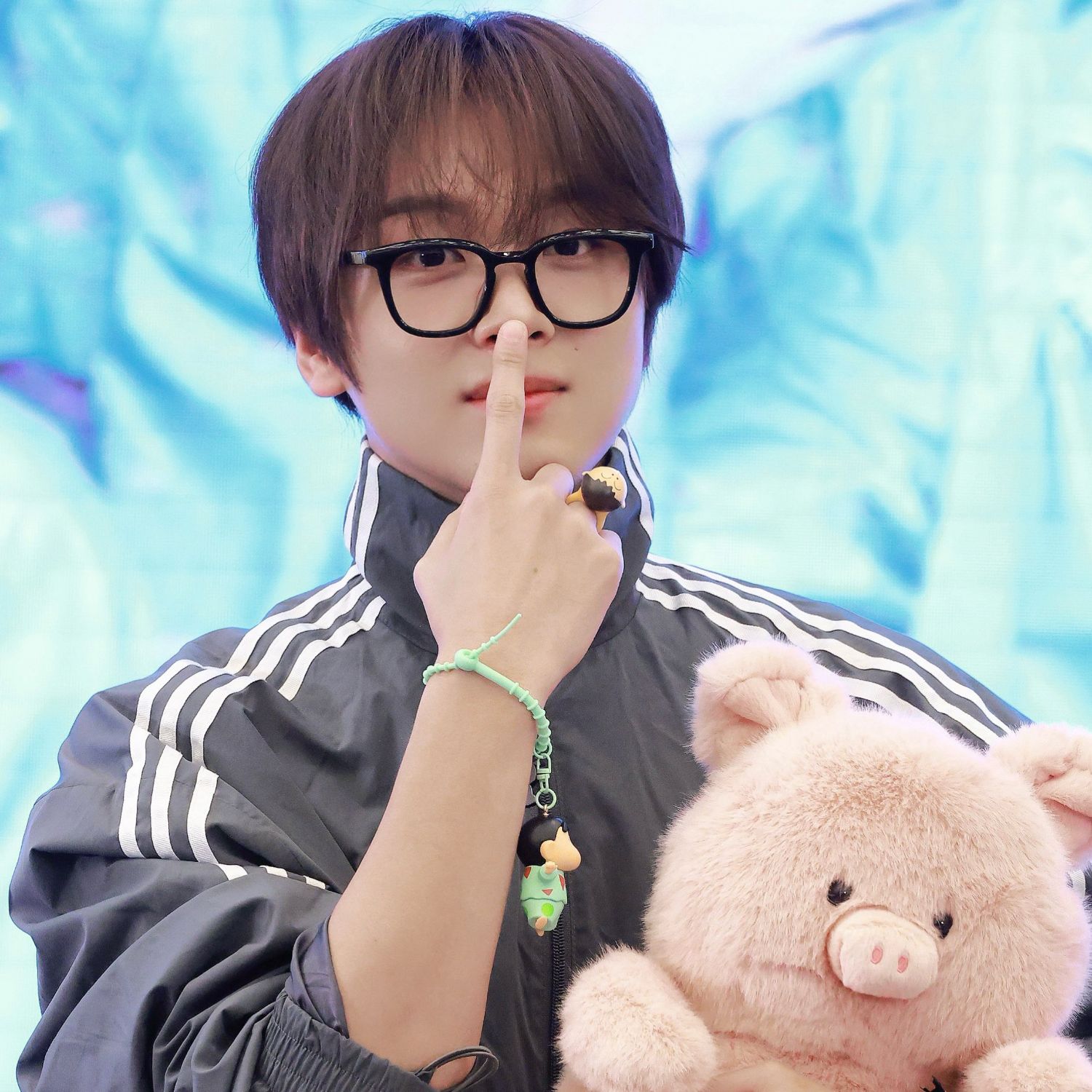 Behind-the-scenes cut of Haechan (NCT 127, NCT DREAM)