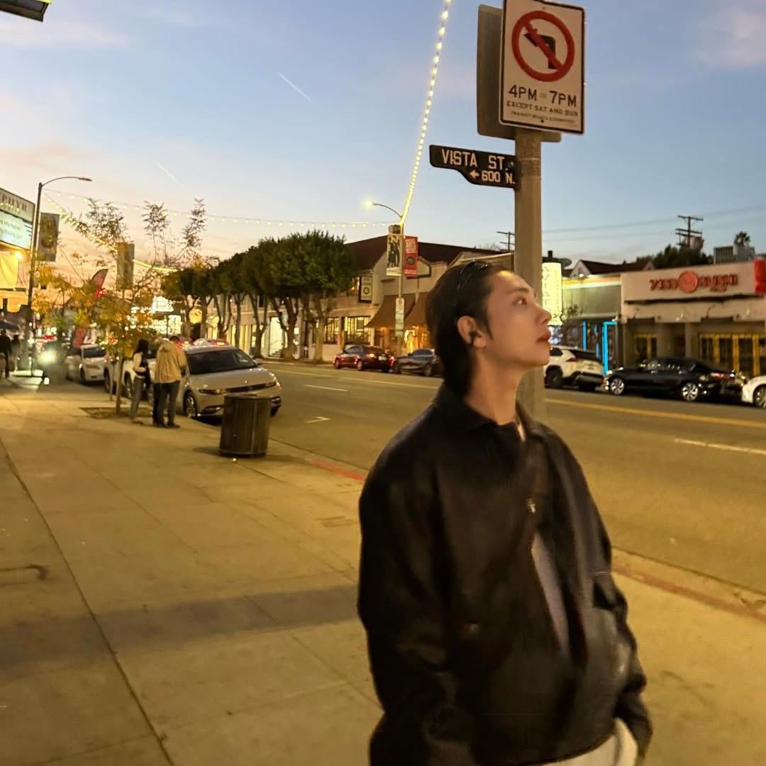 Recent activity shot of Joshua (SEVENTEEN)