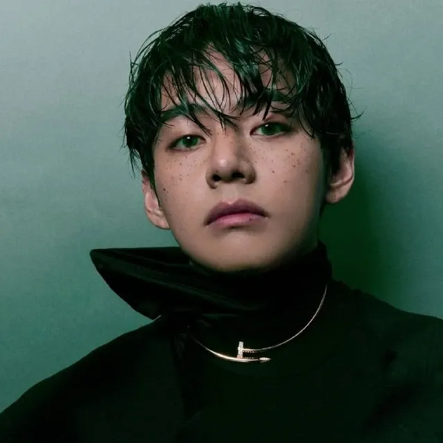 뷔 (방탄소년단)의 비하인드 컷