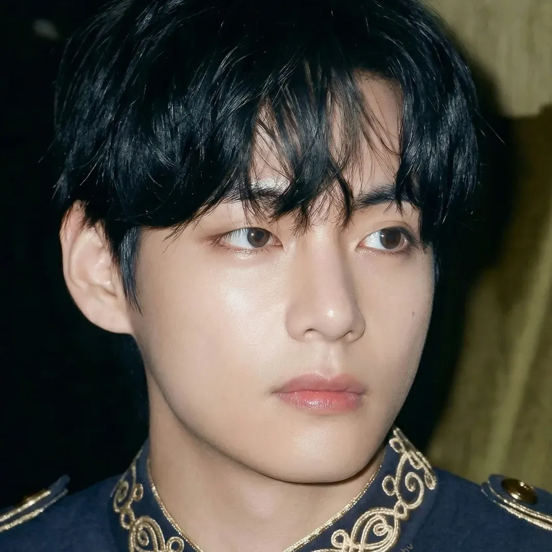 V (BTS)の最近の活動写真