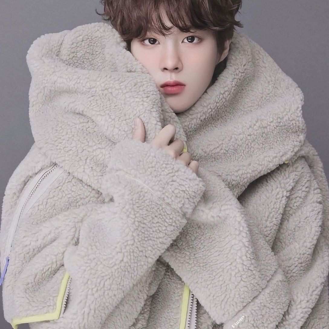 김우석의 최신 사진