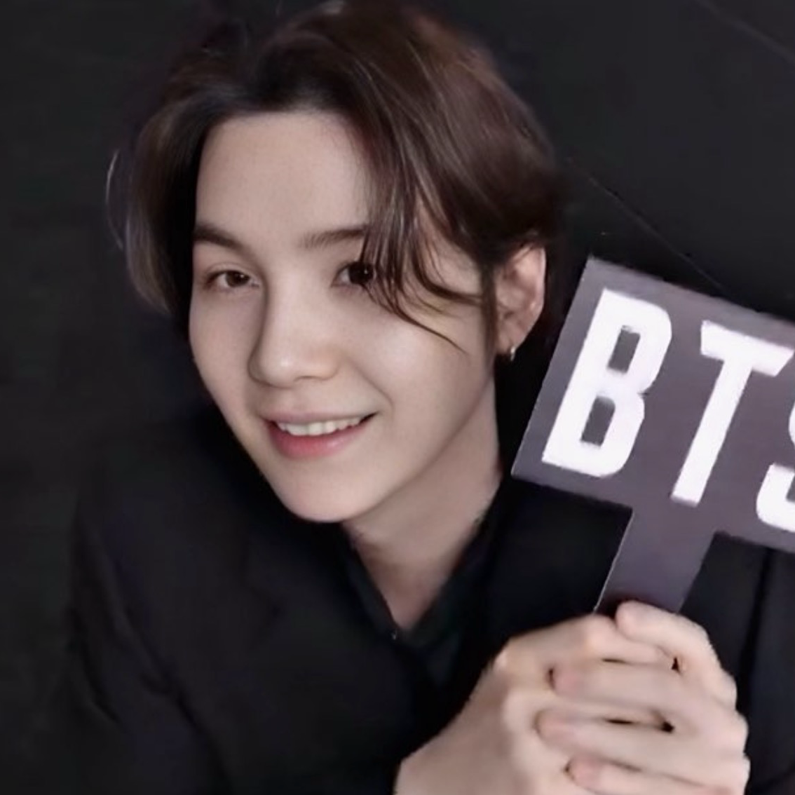 Latest photo of SUGA (BTS)