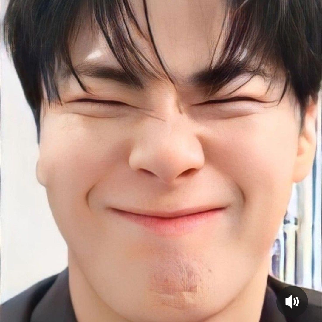 A moment captured by Moonbin (ASTRO)'s fan