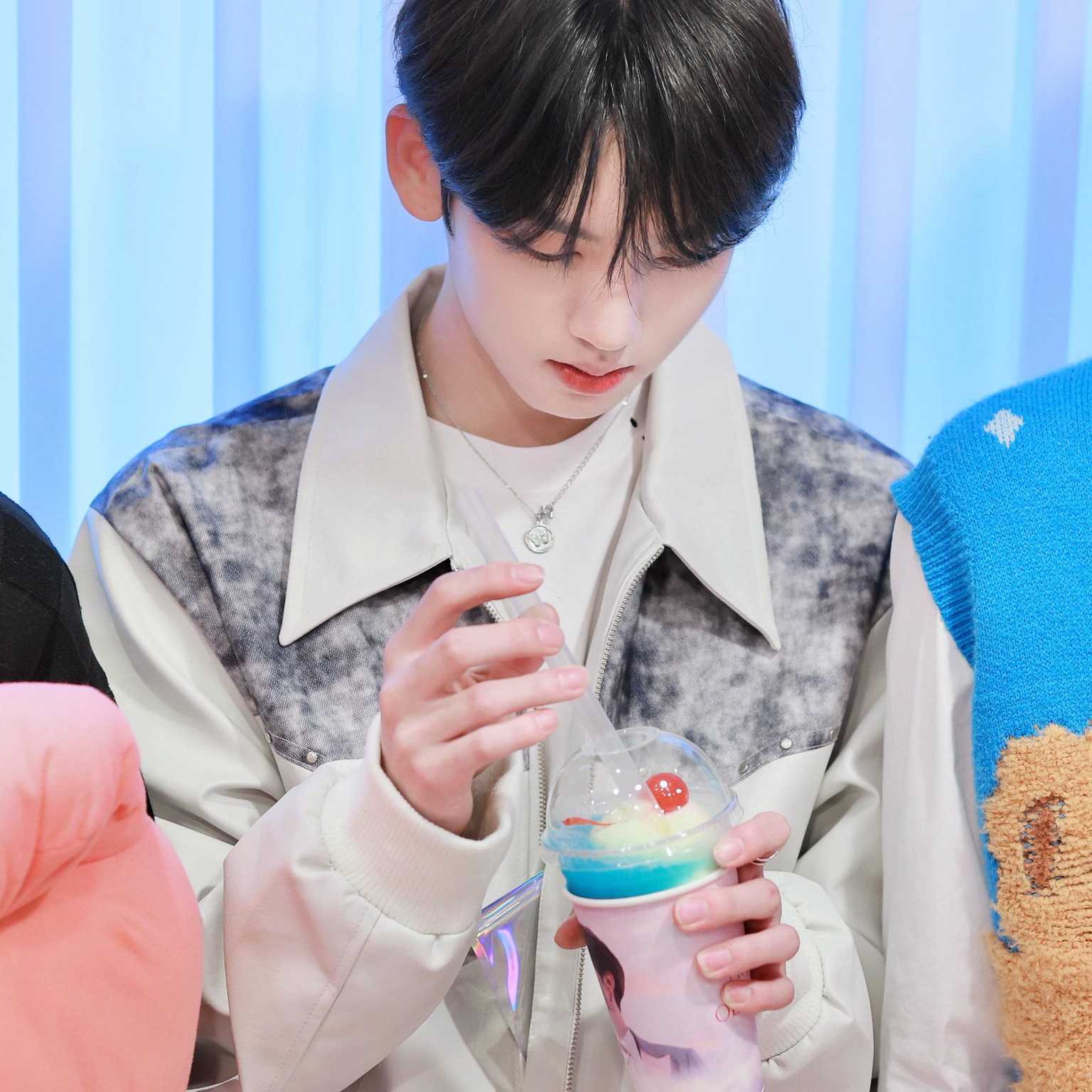 Latest photo of Han Yujin