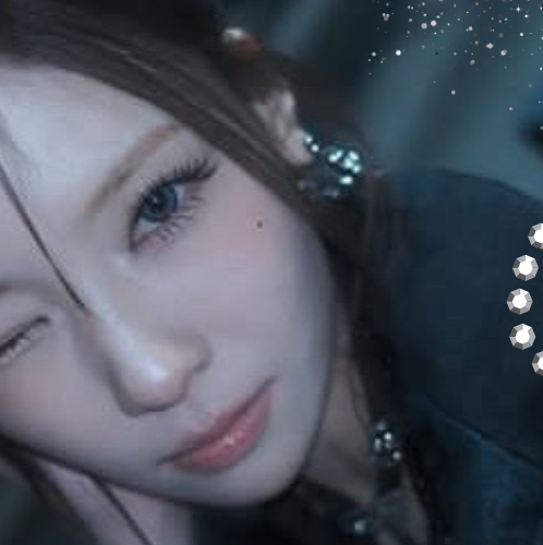 Latest photo of Mayuka (NiziU)