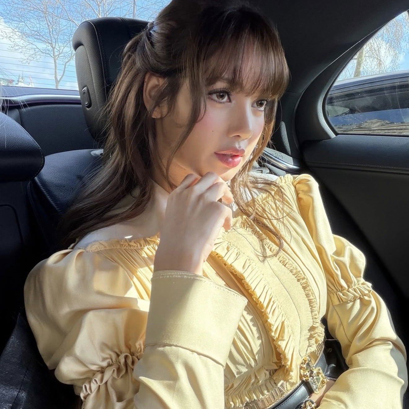 리사 (BLACKPINK)의 비하인드 컷