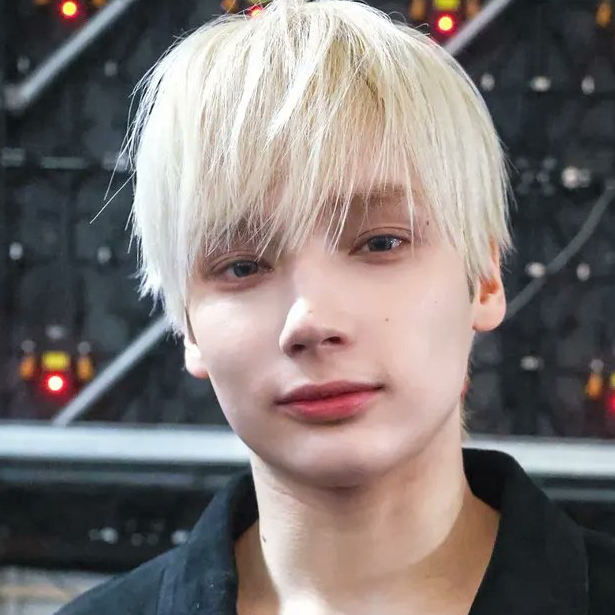 휴닝카이 (투모로우바이투게더)의 비하인드 컷