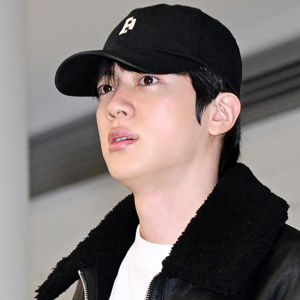 Potret di balik layar Jin (BTS)