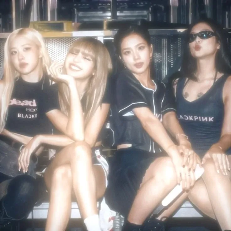 Behind-the-scenes cut of BLACKPINK