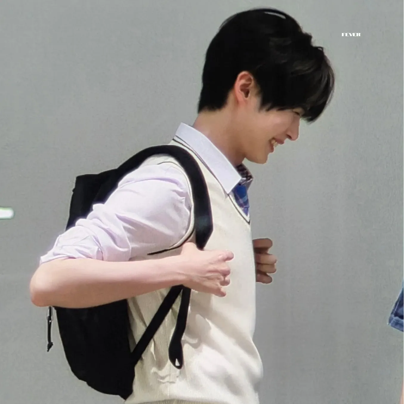Behind-the-scenes cut of Sung Hanbin (ZEROBASEONE)