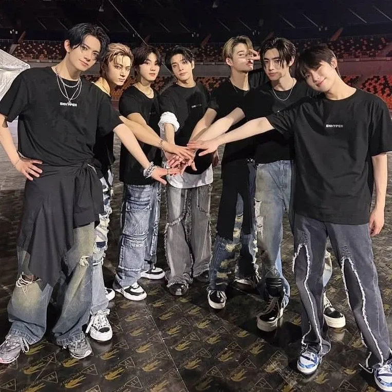Foto terbaru ENHYPEN