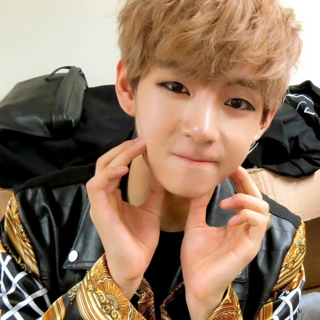 V (防弹少年团)粉丝拍下的瞬间