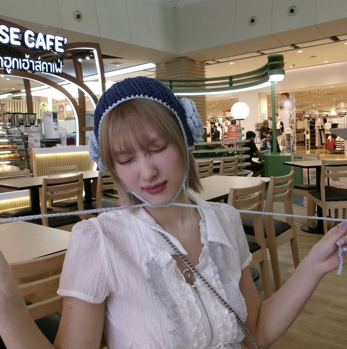 Potret di balik layar Momo (TWICE)
