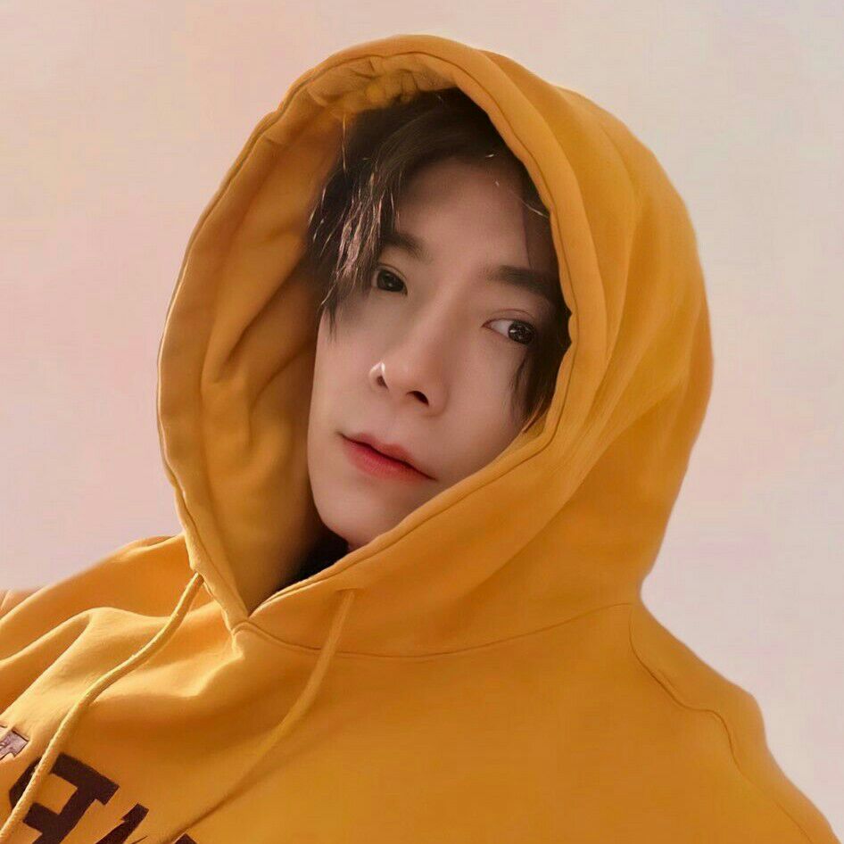 A moment captured by Donghae (Super Junior)'s fan