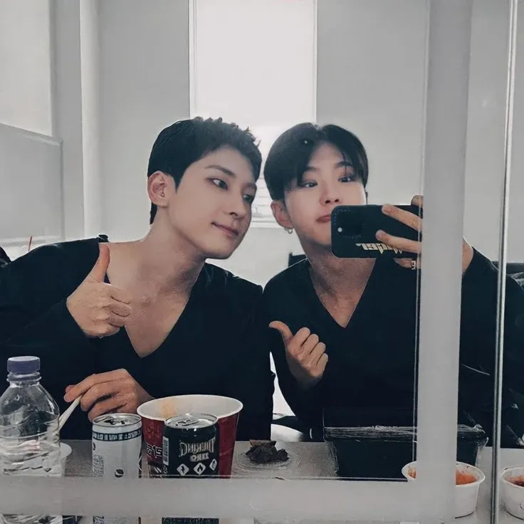 Foto terbaru SEVENTEEN