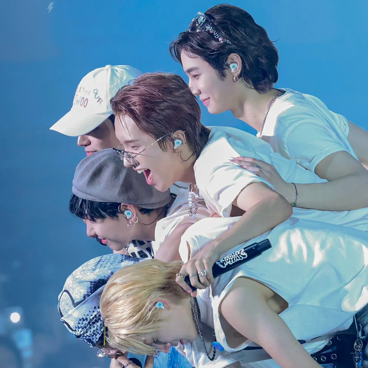 A moment captured by BOYNEXTDOOR's fan