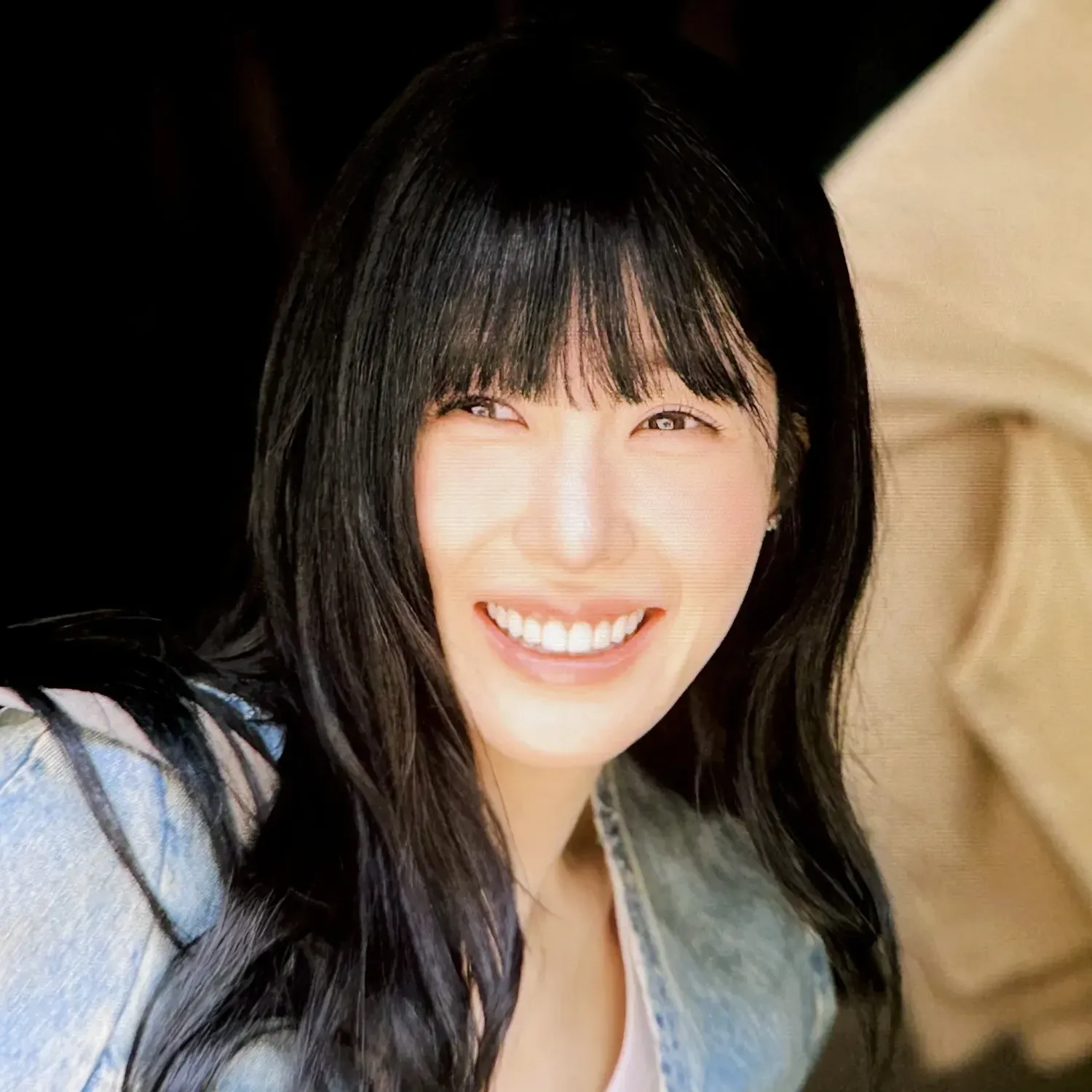 Behind-the-scenes cut of Tiffany Young (Girls' Generation)