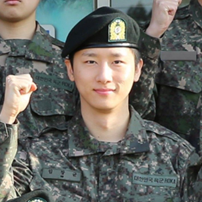 Foto aktivitas terbaru MONSTA X