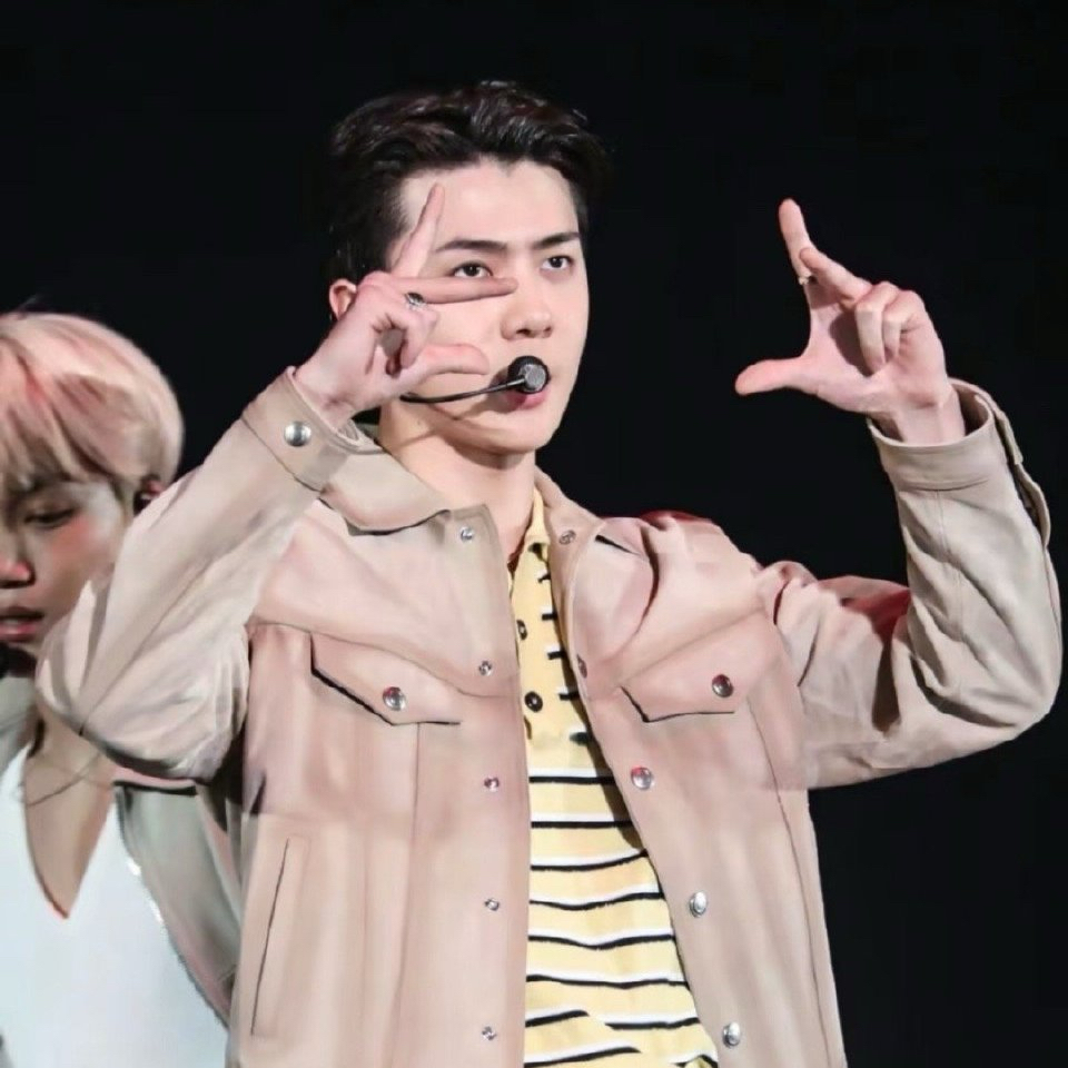 Behind-the-scenes cut of Sehun (EXO)