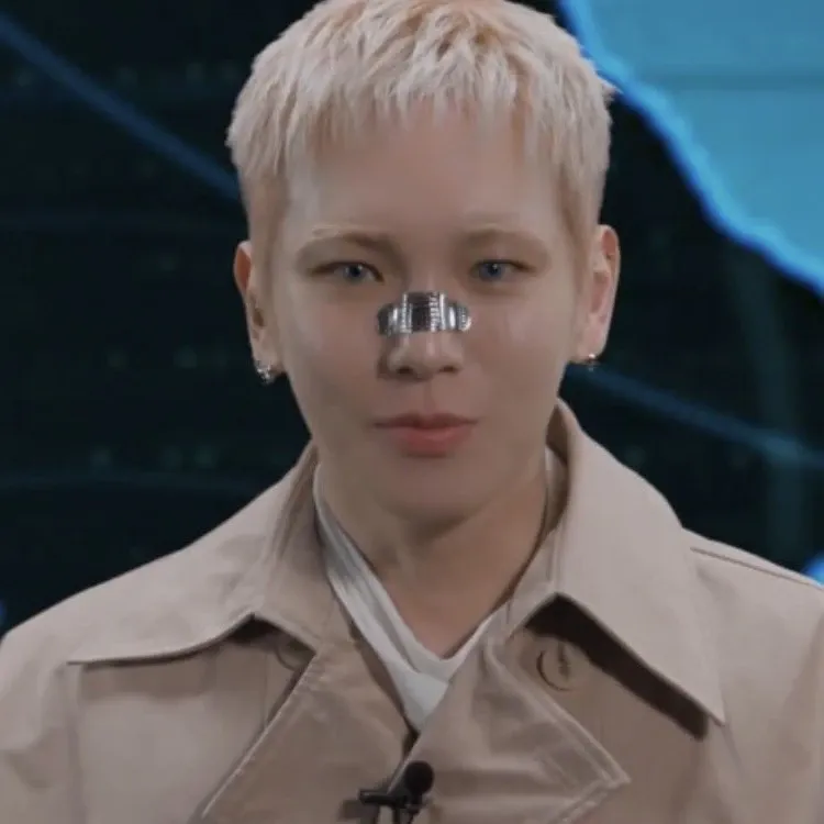 Behind-the-scenes cut of Key (SHINee)