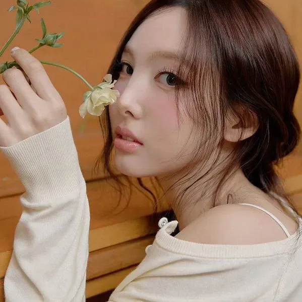 Potret di balik layar Nayeon (TWICE)