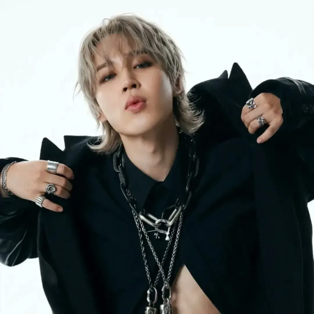 Foto aktivitas terbaru Jimin (BTS)