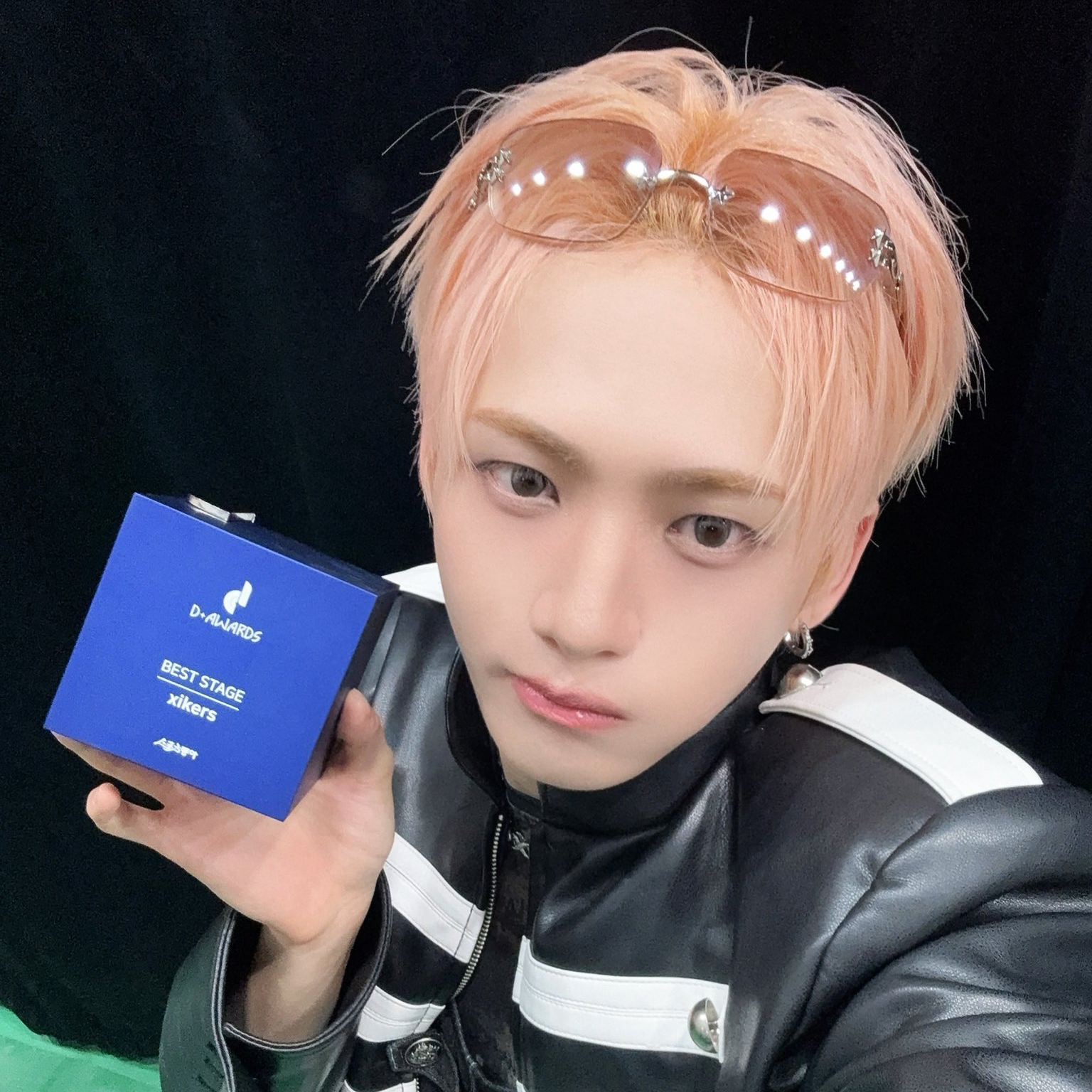 Behind-the-scenes cut of Minjae (Xikers)