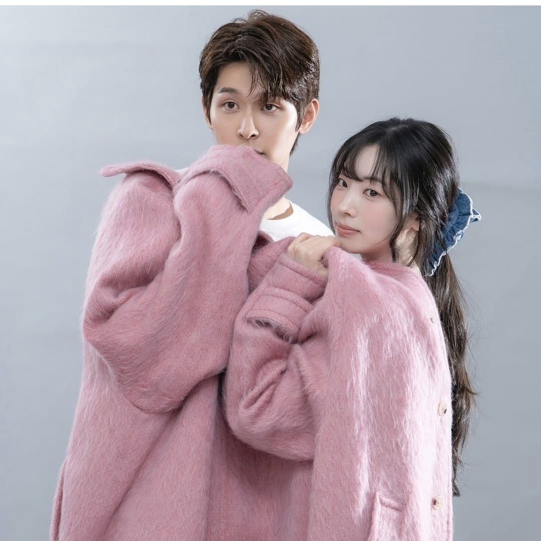 Latest photo of TWICE