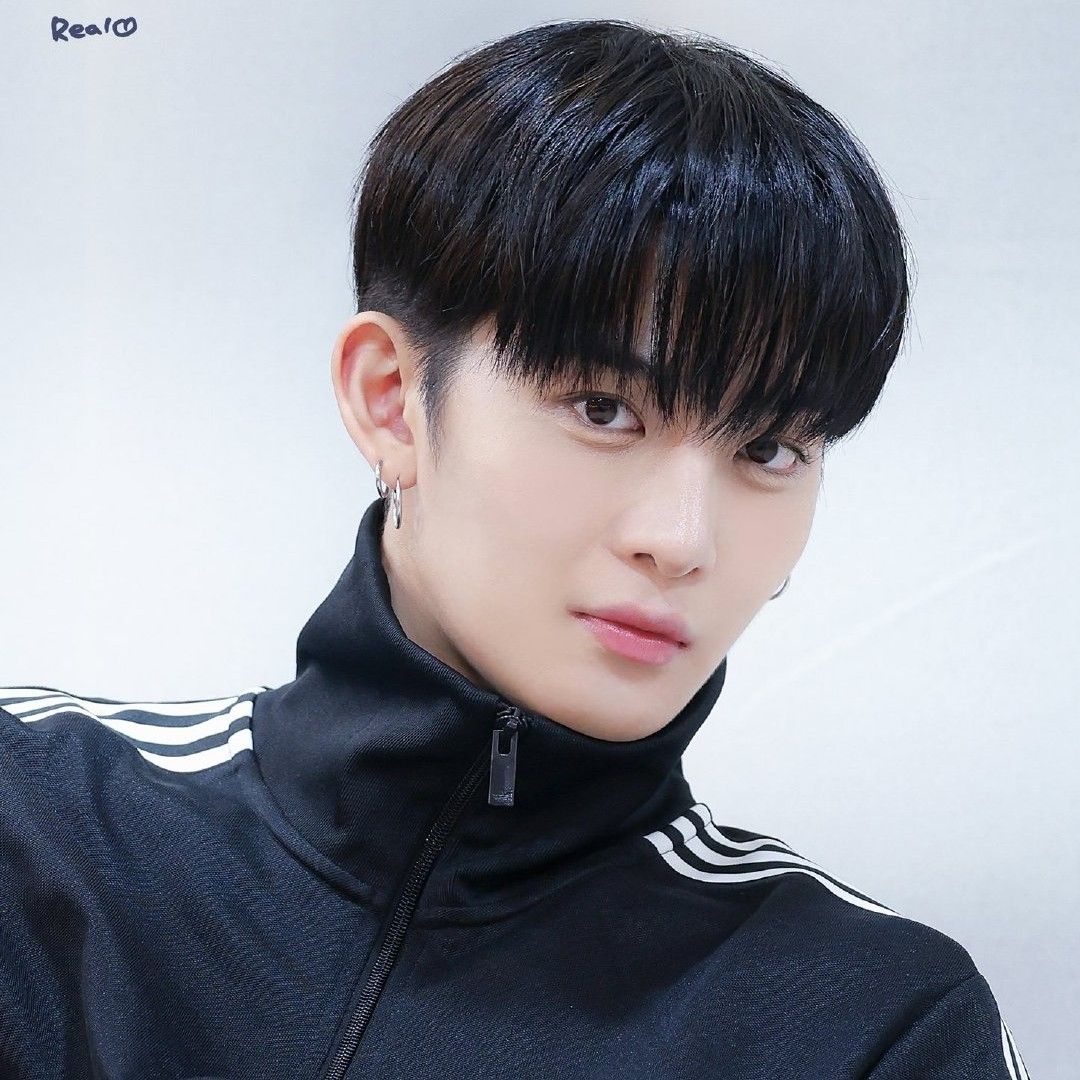 Latest photo of Bae Jinyoung