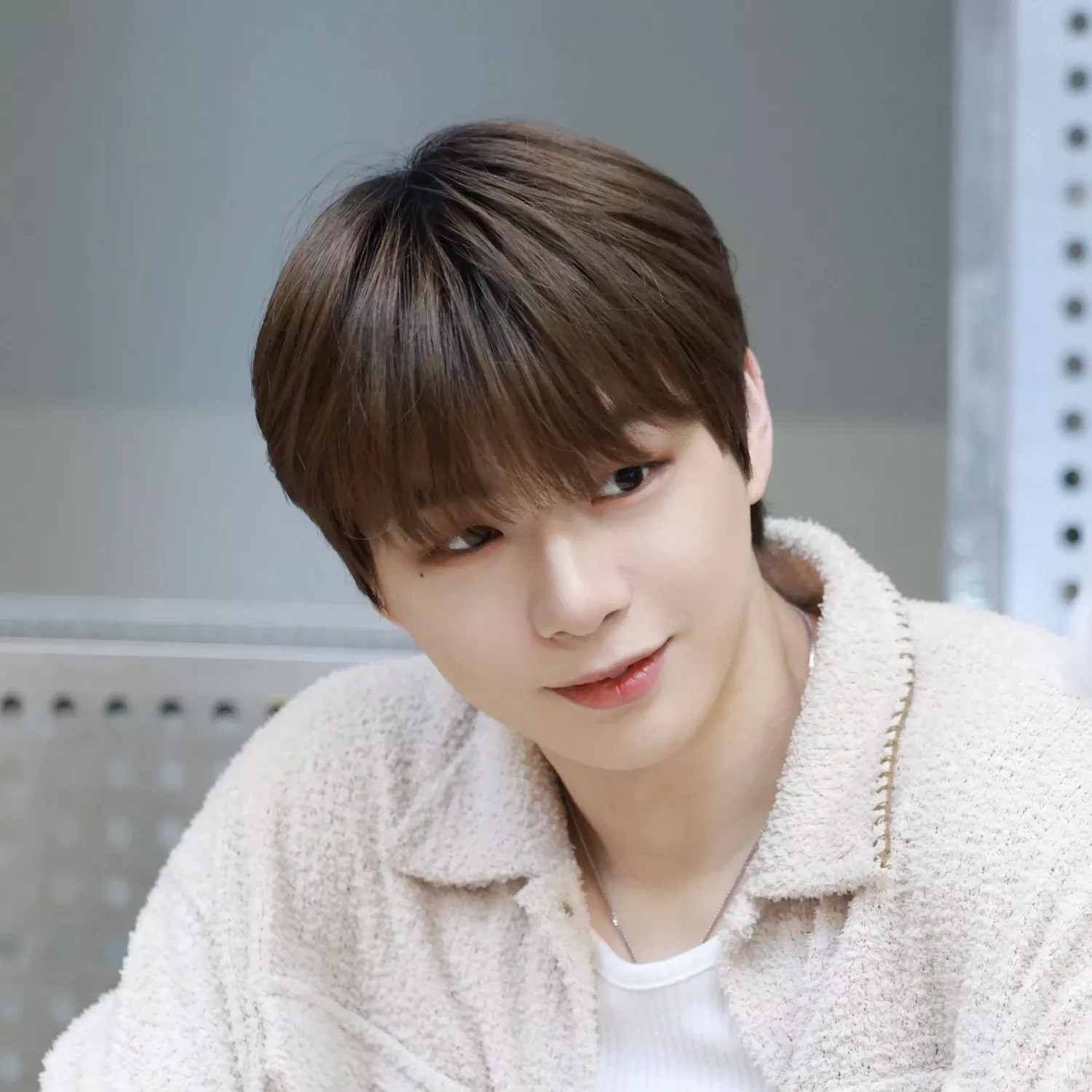 Behind-the-scenes cut of Kang Daniel