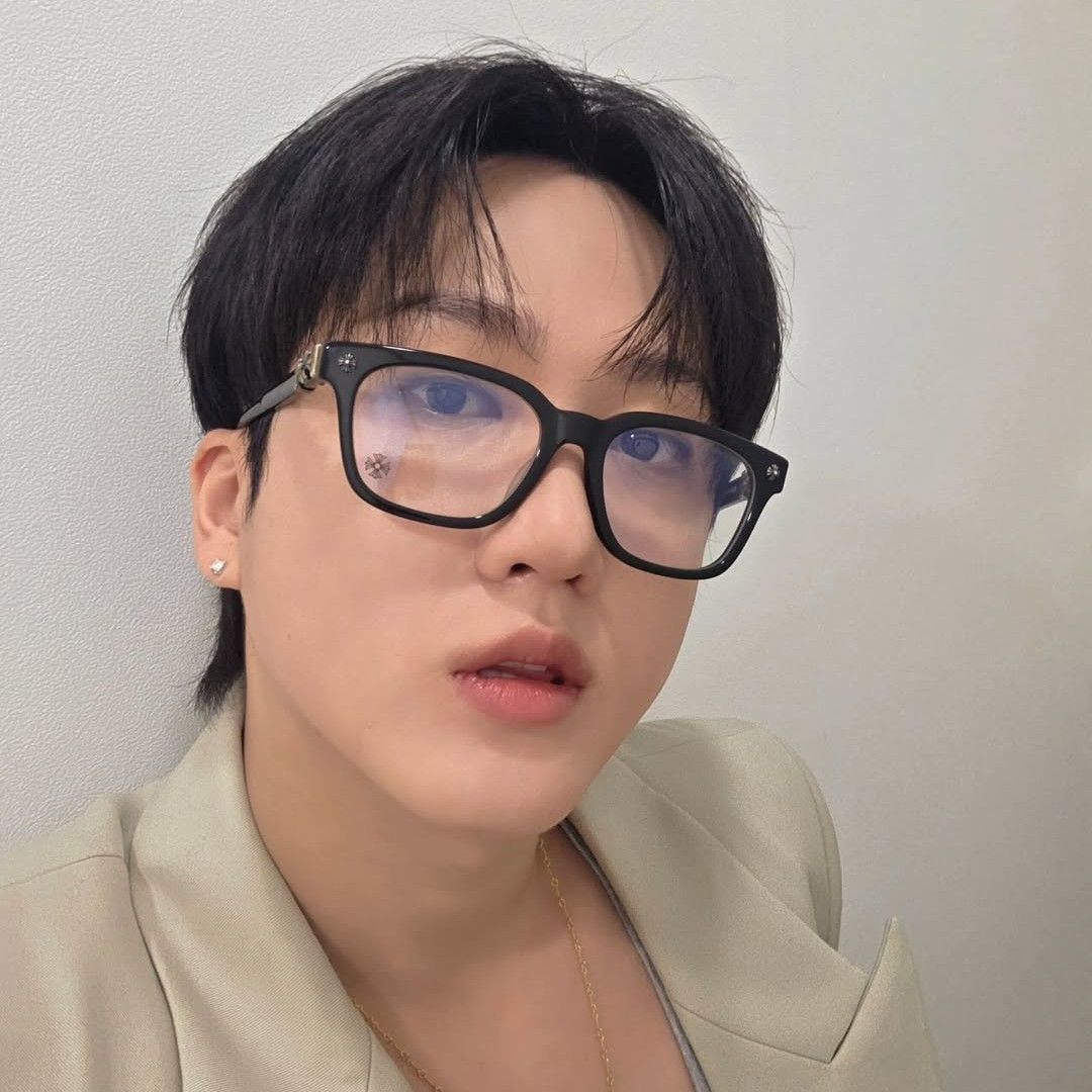 Behind-the-scenes cut of Changbin (Stray Kids)